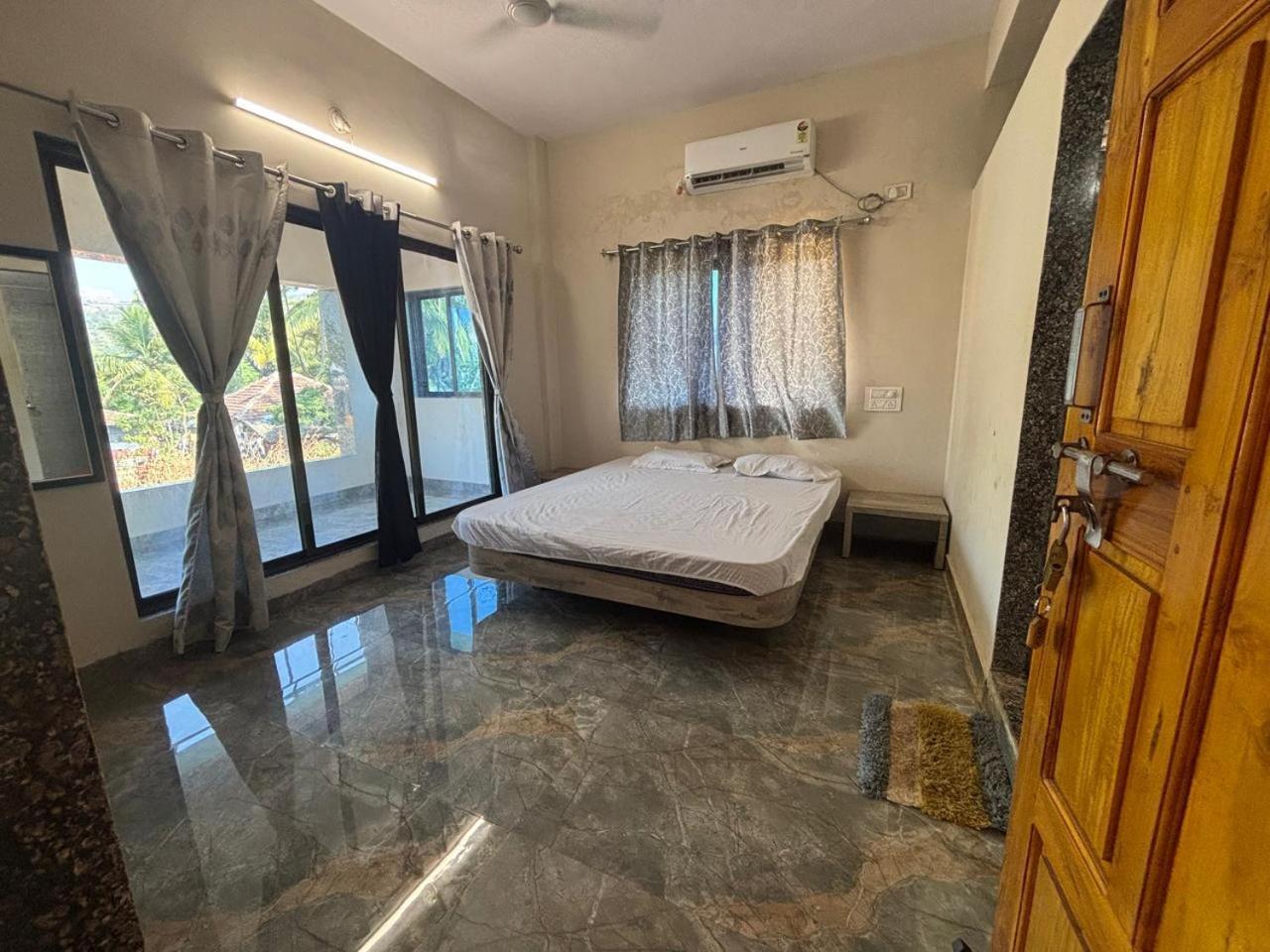 Shobhnath Home Stay Harnai Szoba fotó
